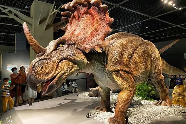 Animatronic Dinosaur Models.jpeg