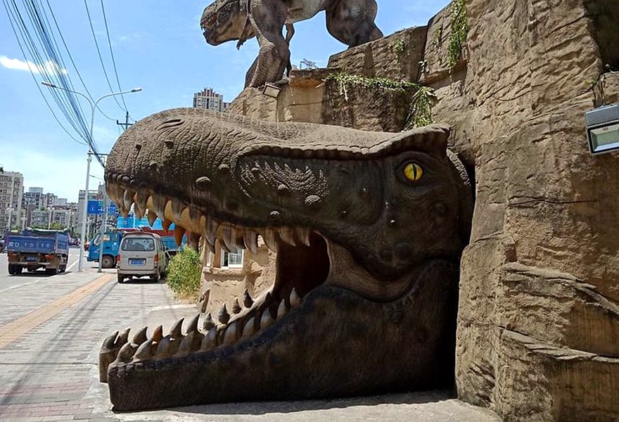 Animatronic Dinosaur Models.jpeg