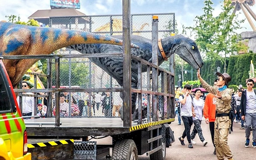 Dinosaur Exhibition in Shopping Centers