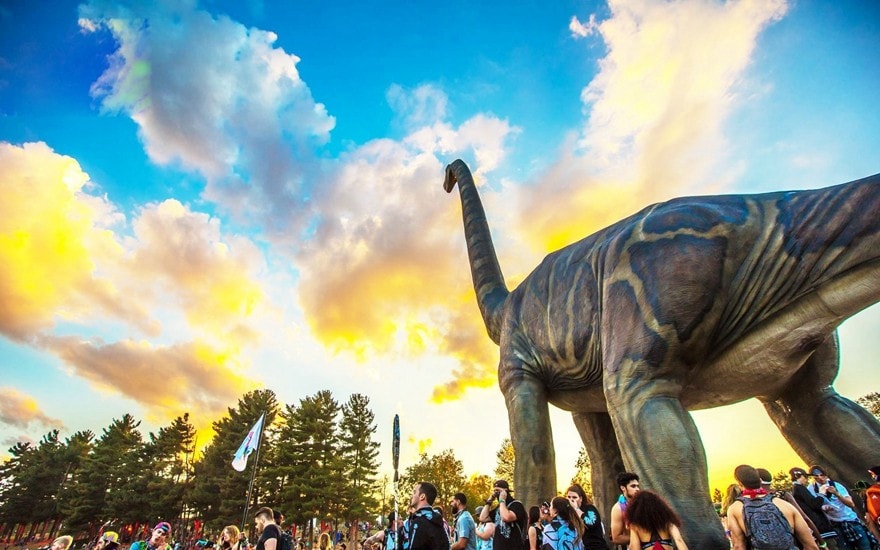 dinosaur molde in music party.jpeg