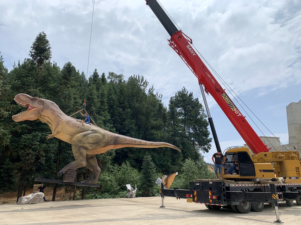 Dinosaur Exhibition in Shopping Centers