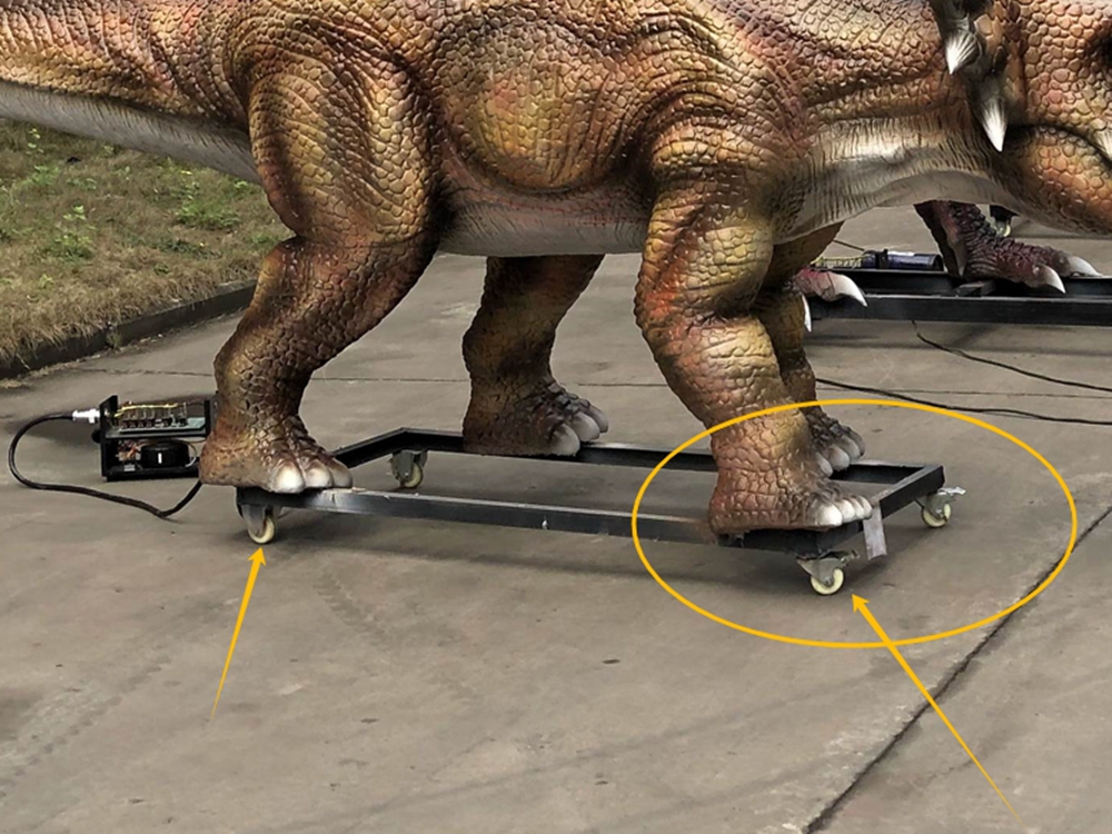 Rubber-Wheeled Chassis for Dinosaurs Rubber-Wheeled Chassis for Dinosaurs