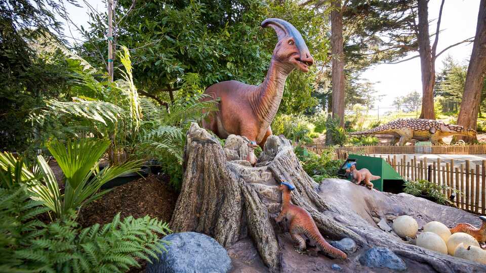 How to choose animatronic dinosaur 6 decision factors.jpg