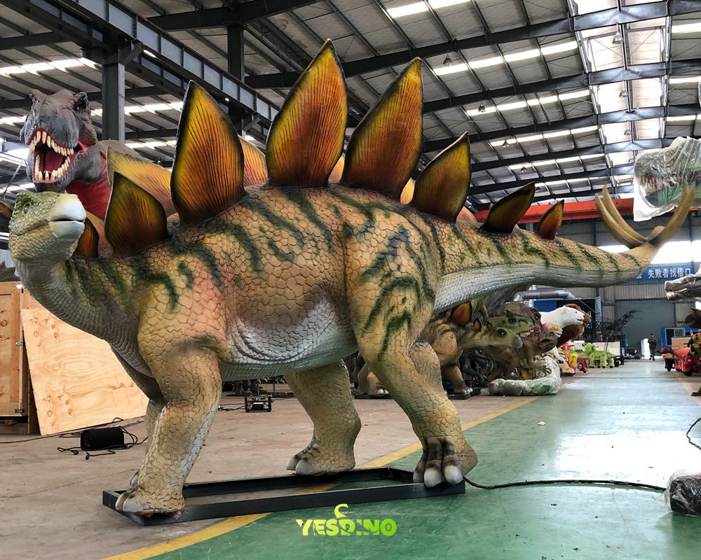 Realistic Dinosaur Animatronic Skin 6 Material Textures Compared.jpg
