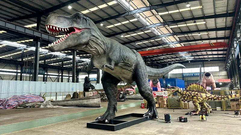 Jurassic Park Mechanical T-Rex in a Theme Park Environment Jurassic Park Mechanical T-Rex in a Theme Park Environment