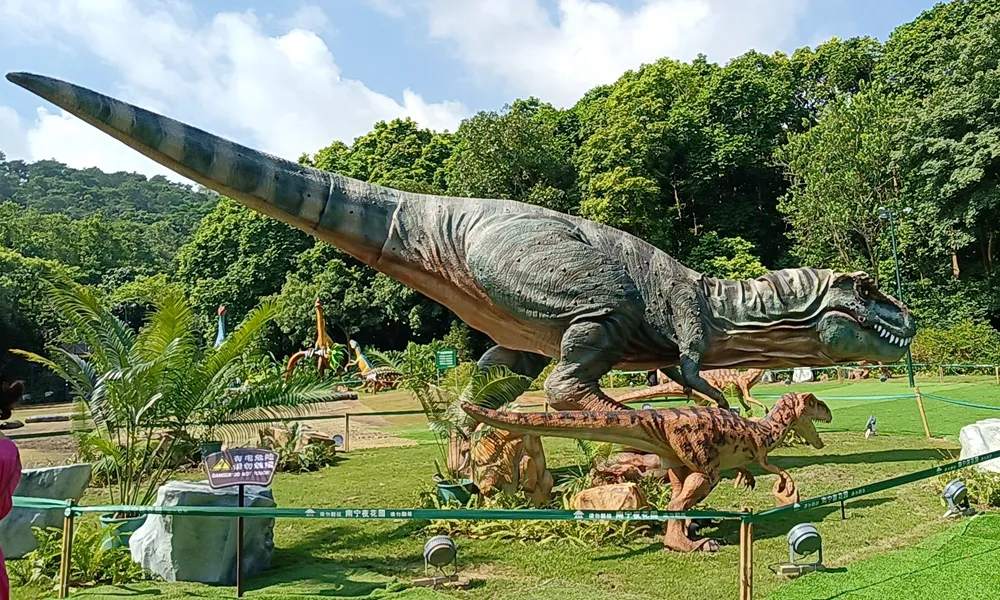 Outdoor Animatronic Dinosaur.webp