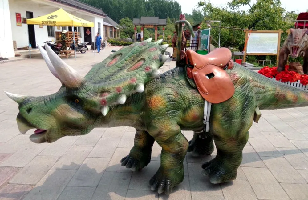 Dinosaur_Riding