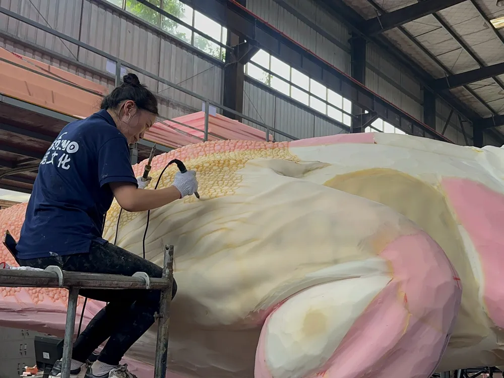 Dinosaur skin texture heat embossing process