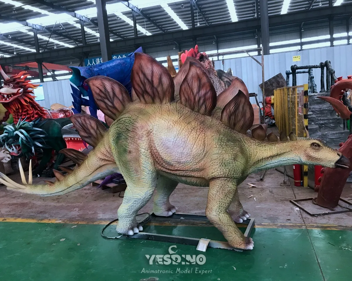 Animatronic Stegosaurus