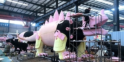 Visit our dinosaur factory through the video